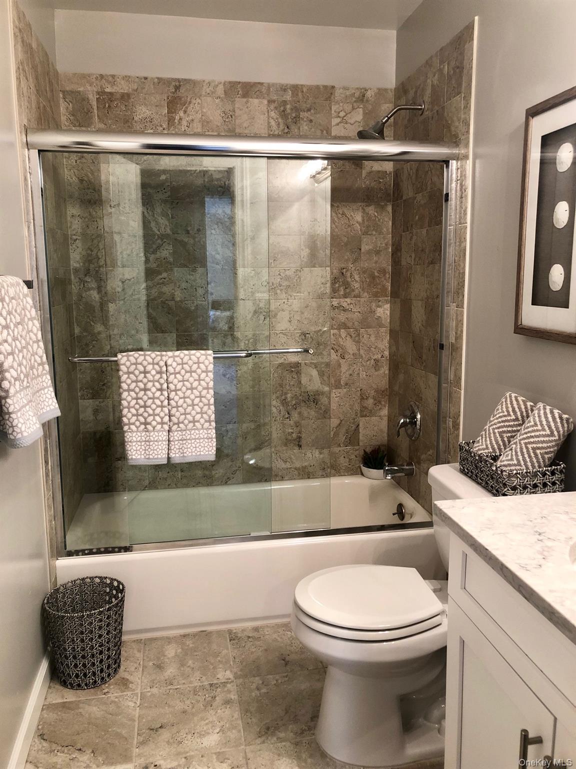 #9 photo, 425 Newbridge Road, 长岛 East Meadow , NY 11554