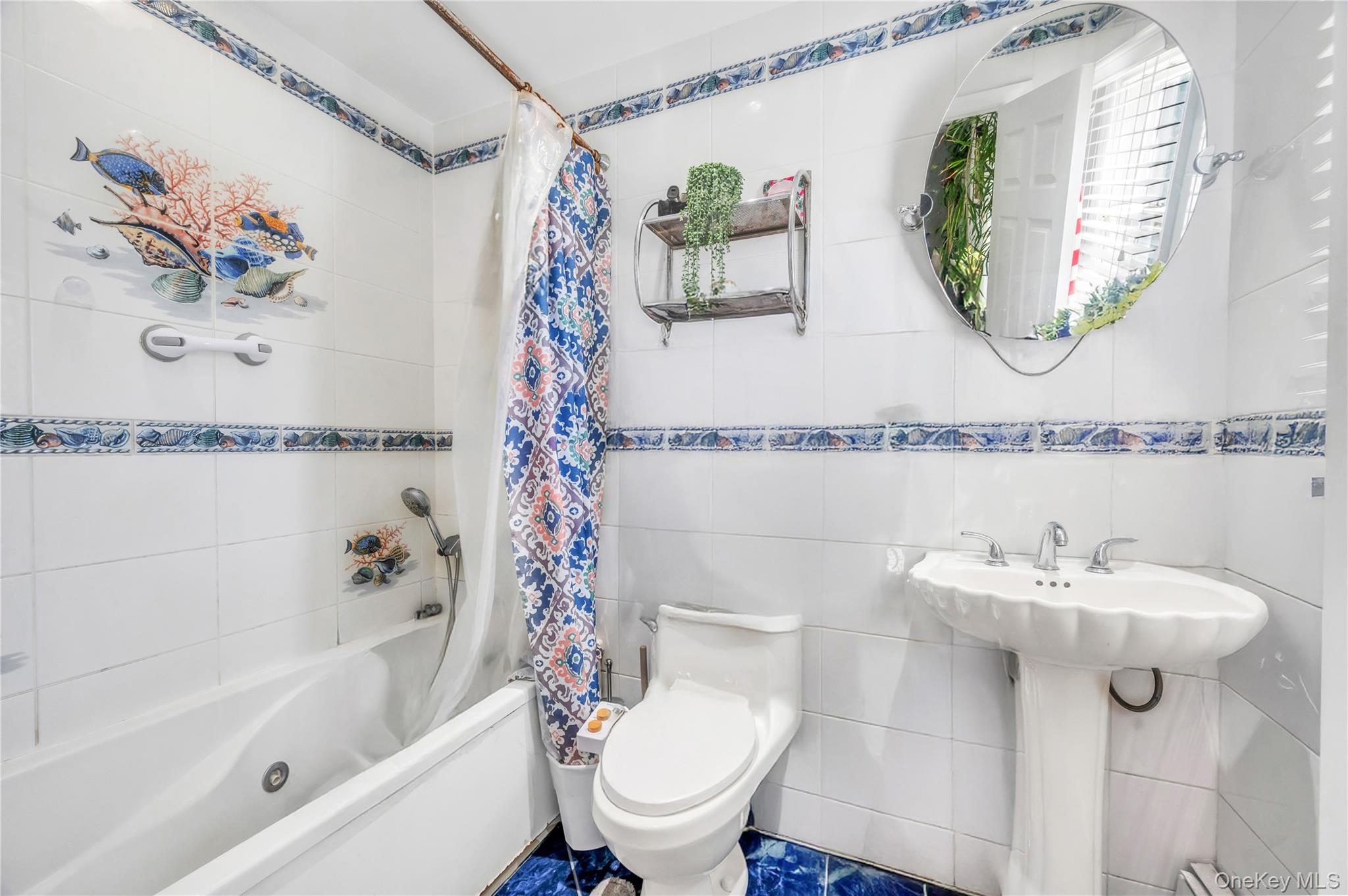 #17 photo, 6 Regal Lane, Levittown , NY 11756