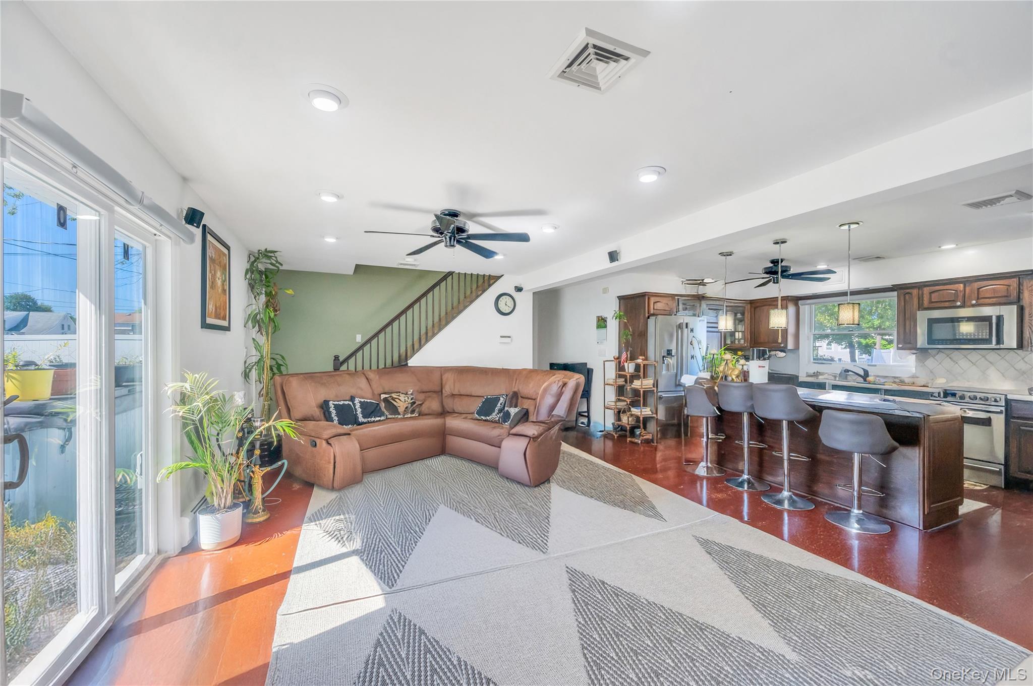 #4 photo, 6 Regal Lane, Levittown , NY 11756