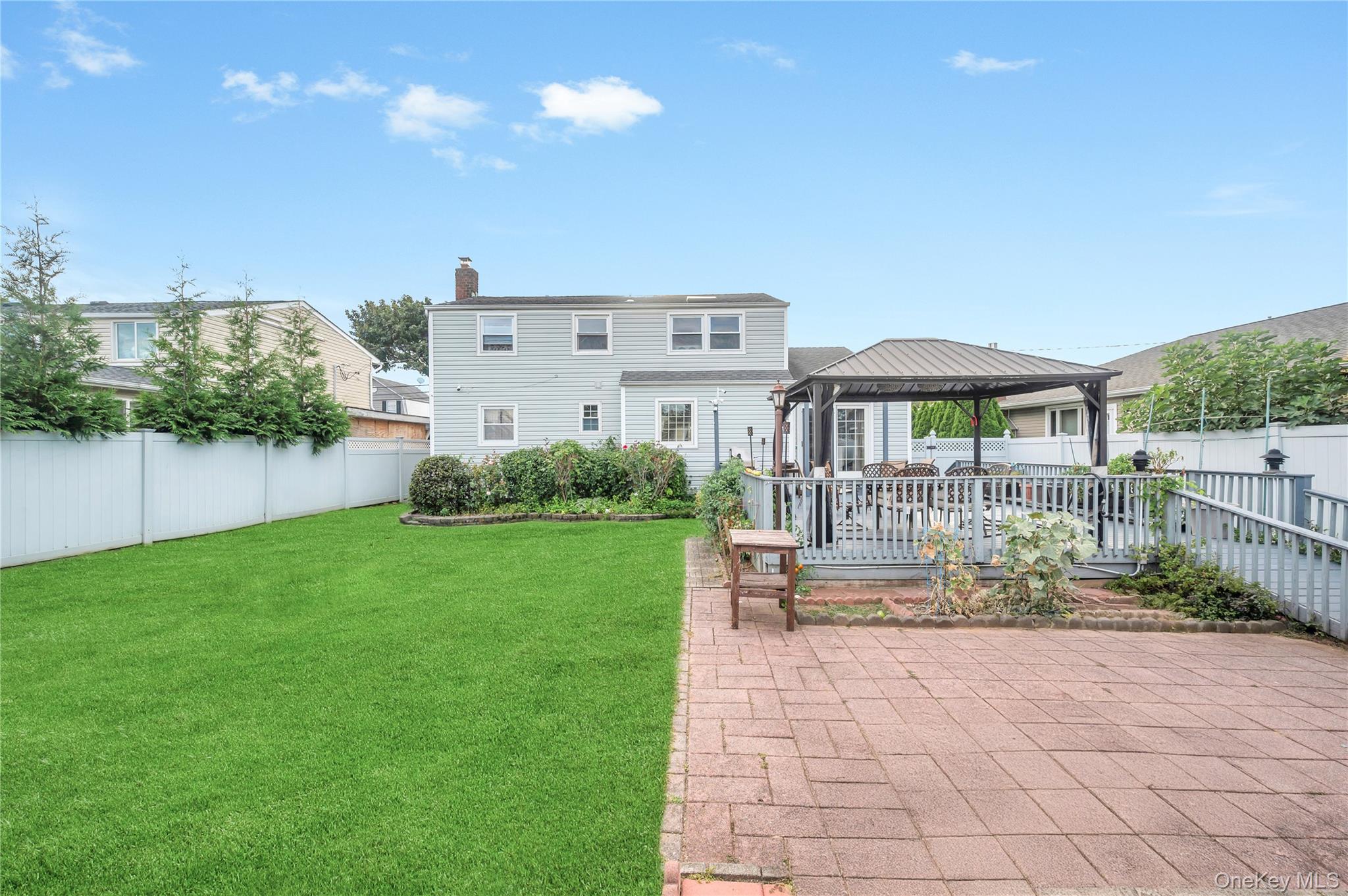 #2 photo, 154 8th Street, ناسو Bethpage , NY 11714