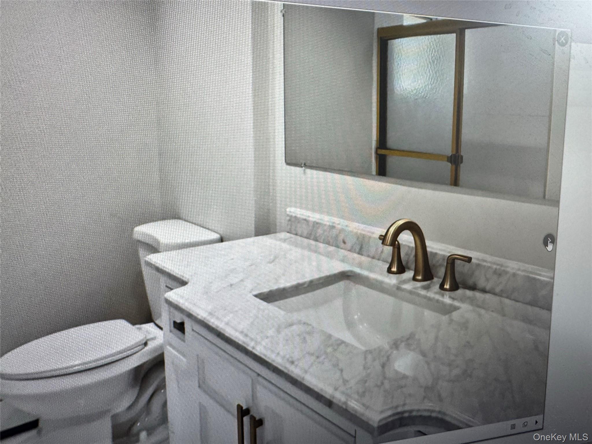 #11 photo, 571 Richmond Road, 长岛 East Meadow , NY 11554