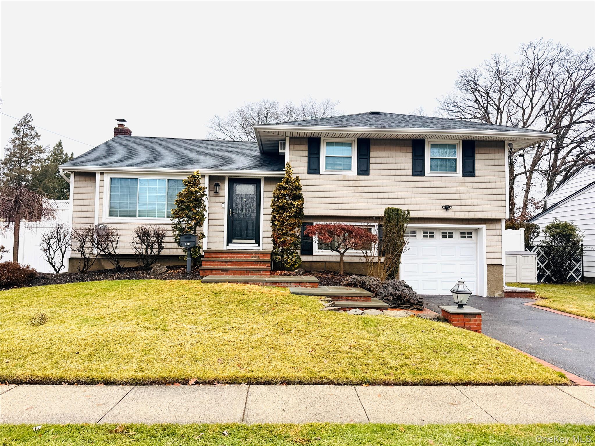 #1 photo, 137 Willard Avenue, Farmingdale , NY 11735