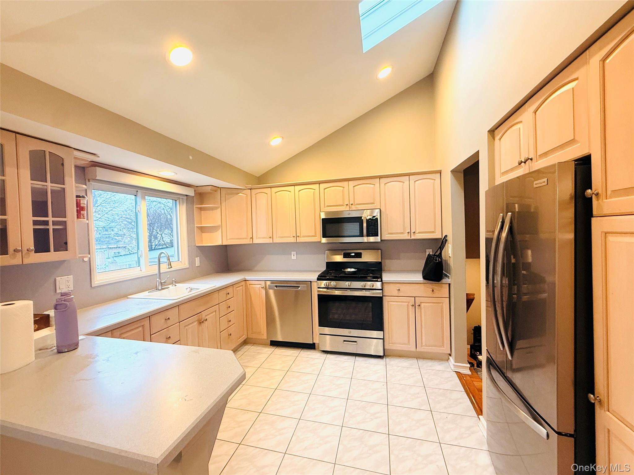 #4 photo, 137 Willard Avenue, Farmingdale , NY 11735