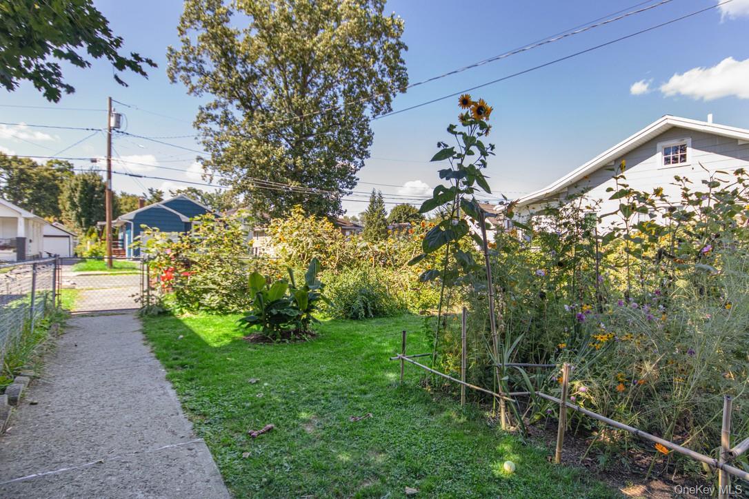 #3 photo, 28 S Brett Street, Beacon , NY 12508