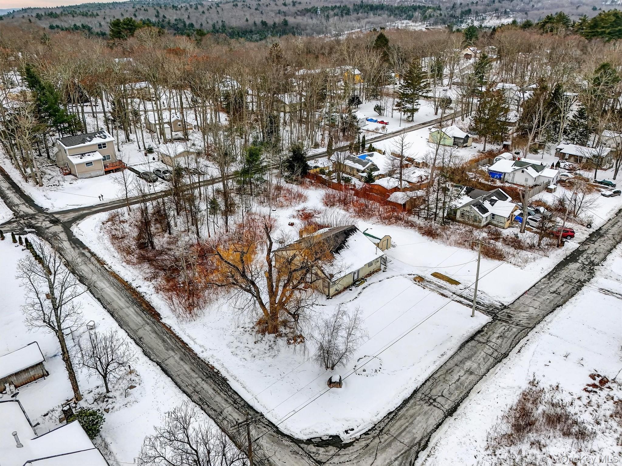 #1 photo, 51 Laurel Trail, 뉴욕주 Wurtsboro , NY 12790