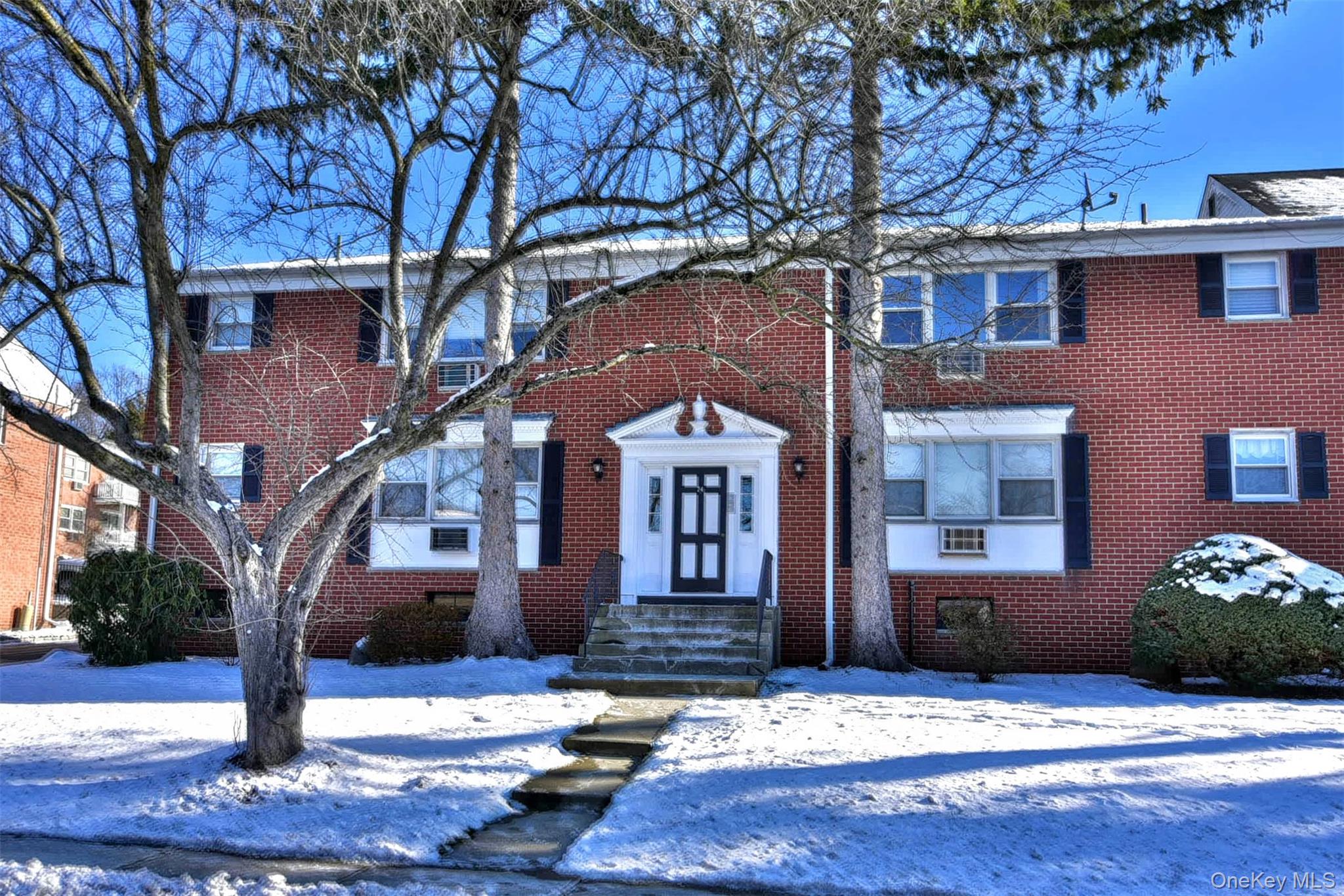 #1 photo, 24 Bon Aire Circle, Suffern , NY 10901