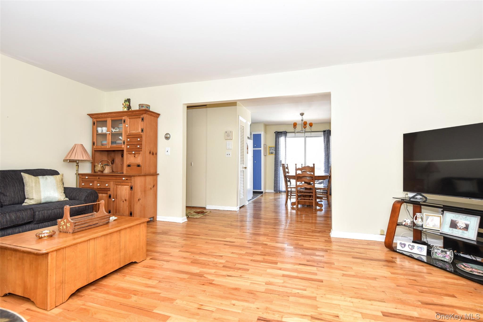 #7 photo, 24 Bon Aire Circle, Suffern , NY 10901