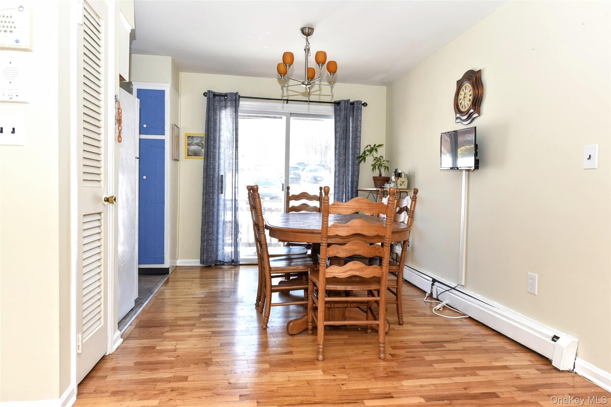 #8 photo, 24 Bon Aire Circle, Suffern , NY 10901