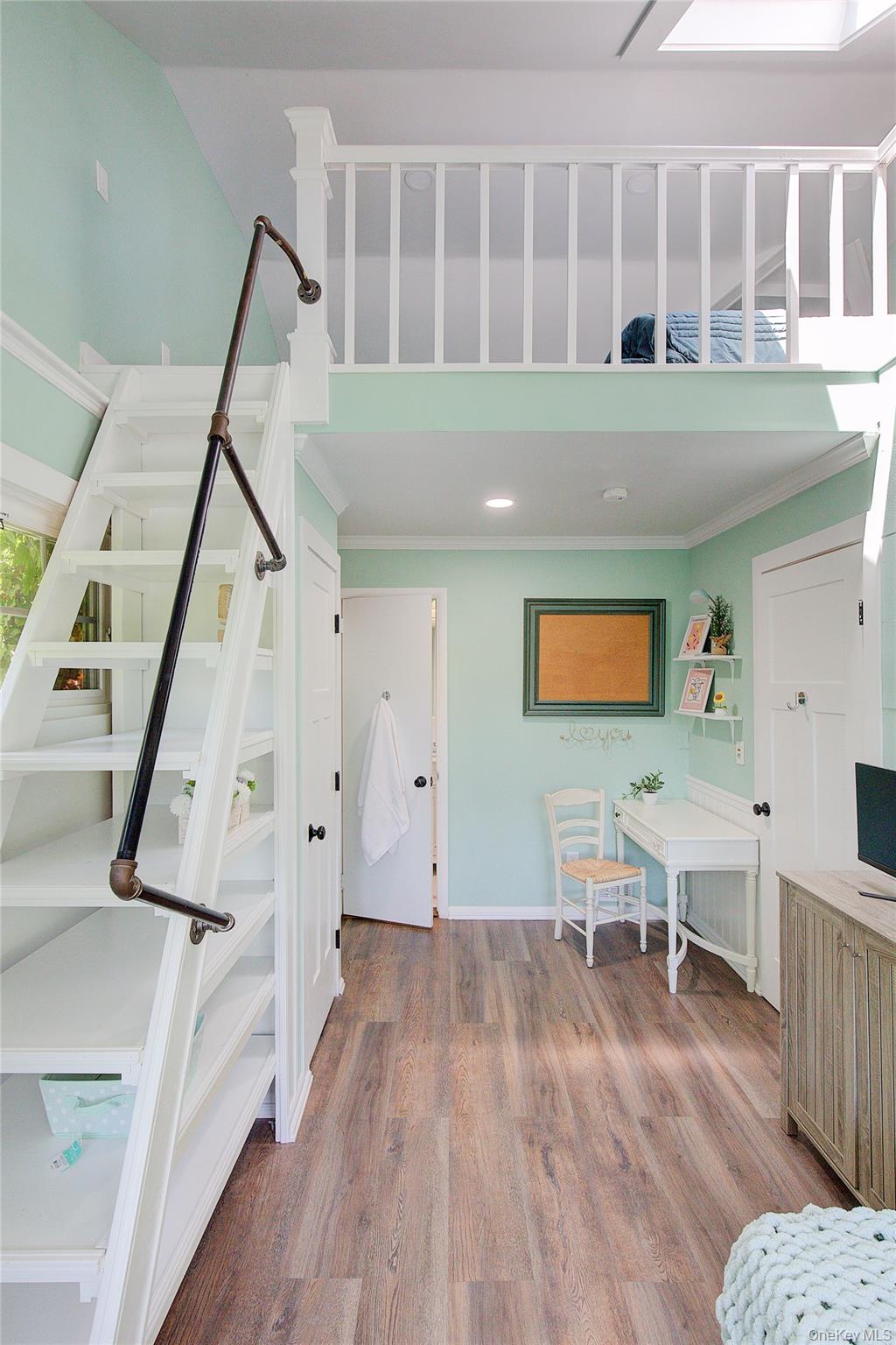 #13 photo, 2 Spring Hollow Road, 롱 아일랜드 Centerport , NY 11721