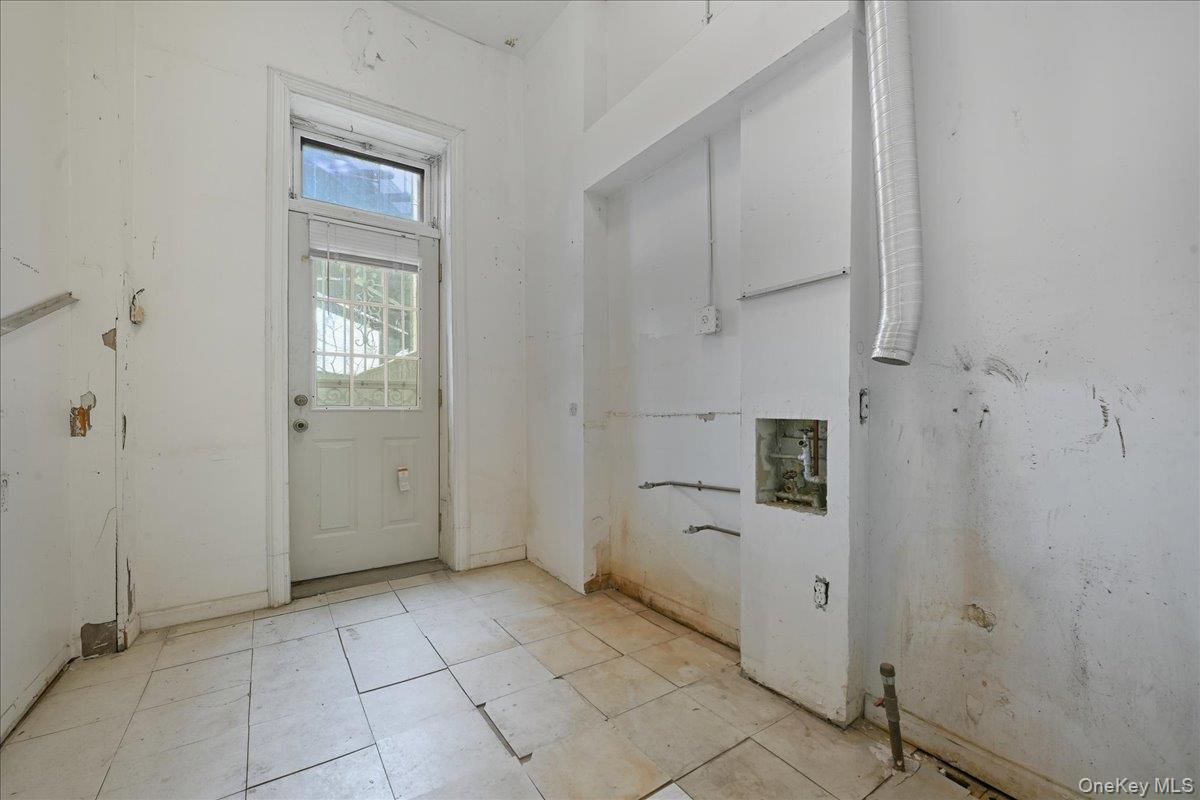 #12 photo, 756 Woodward Avenue, Ridgewood , NY 11385