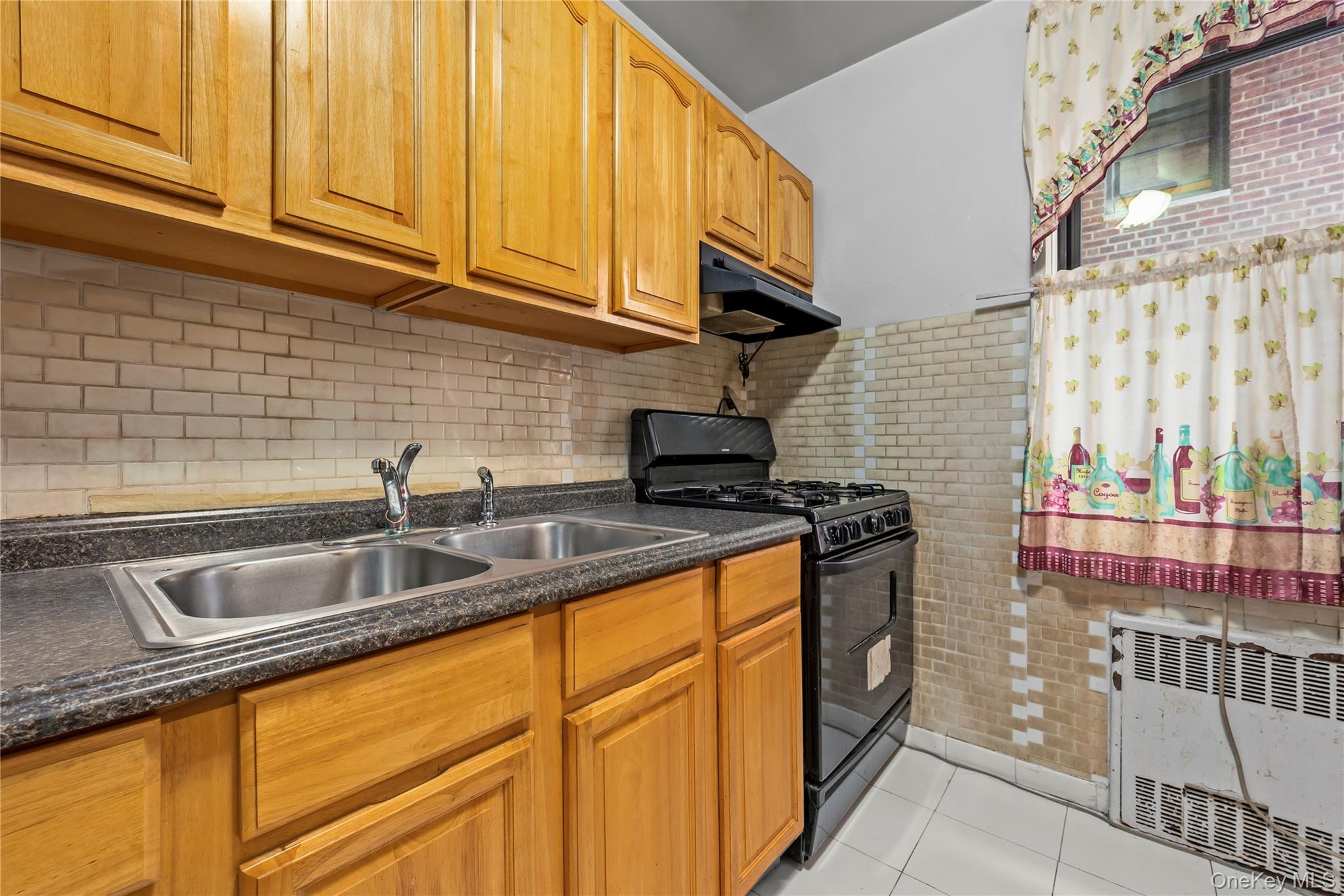 #11 photo, 84-31 Van Wyck Expressway, 皇后區 Jamaica , NY 11435