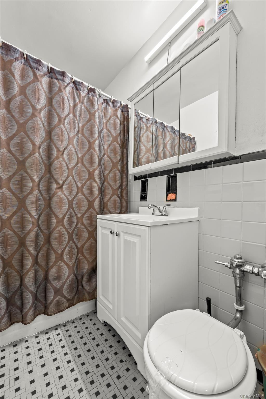 #13 photo, 84-31 Van Wyck Expressway, 皇后區 Jamaica , NY 11435