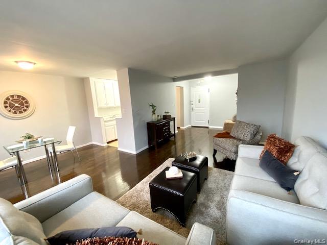 #3 photo, 43-60 Douglaston Parkway, Douglaston , NY 11363