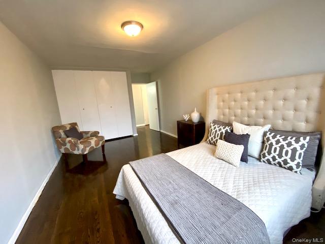 #6 photo, 43-60 Douglaston Parkway, Douglaston , NY 11363