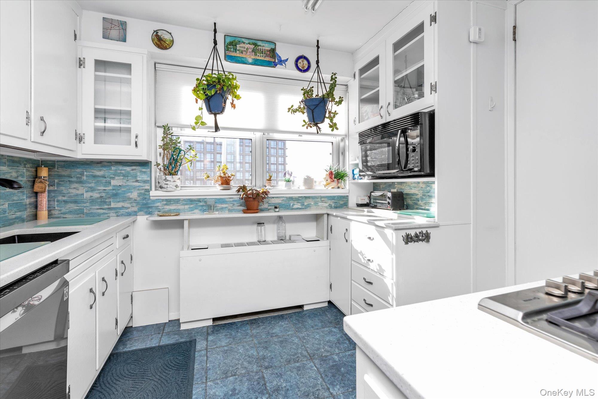 #7 photo, 70-20 108th Street, Forest Hills , NY 11375