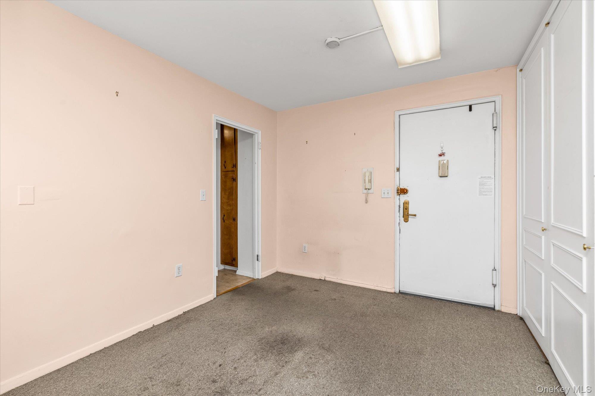 #5 photo, 70-20 108th Street, Forest Hills , NY 11375