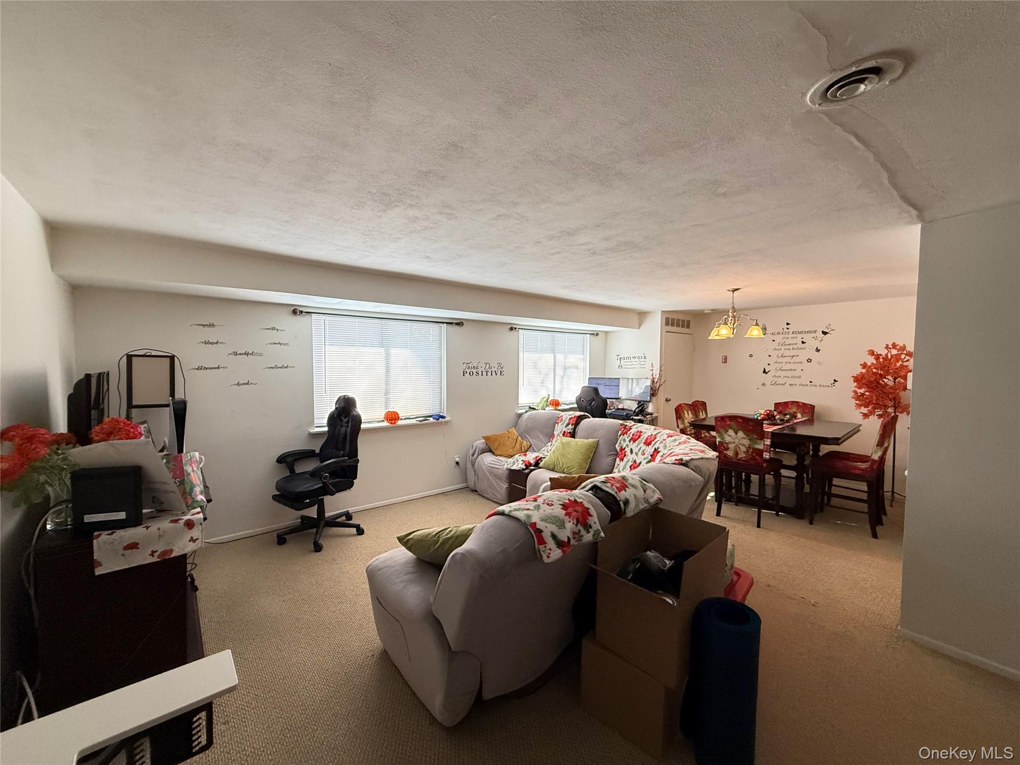 #5 photo, 55 Pinebrook Place, 롱 아일랜드 Bay Shore , NY 11706