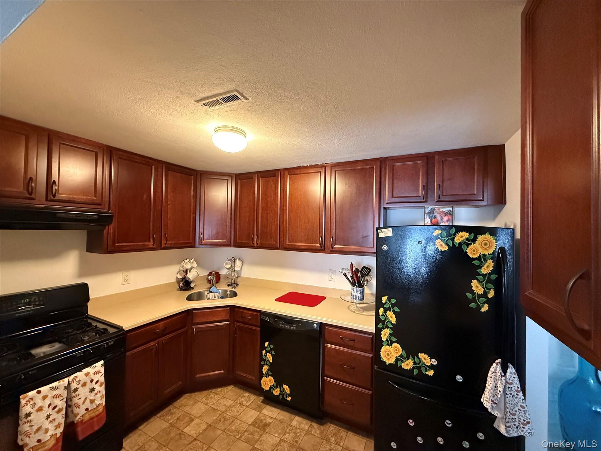 #9 photo, 55 Pinebrook Place, 롱 아일랜드 Bay Shore , NY 11706