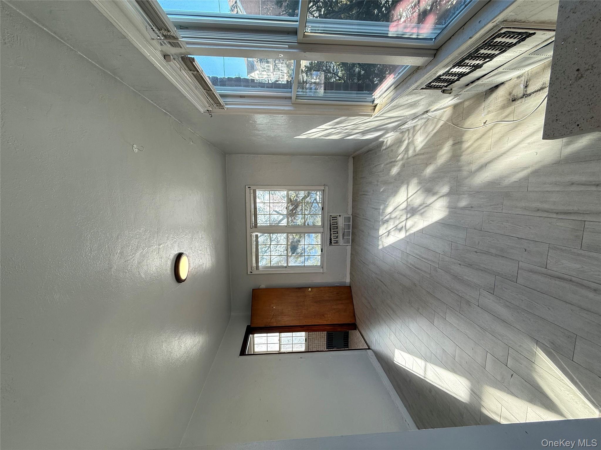 #7 photo, 801 E Broadway, Long Beach , NY 11561