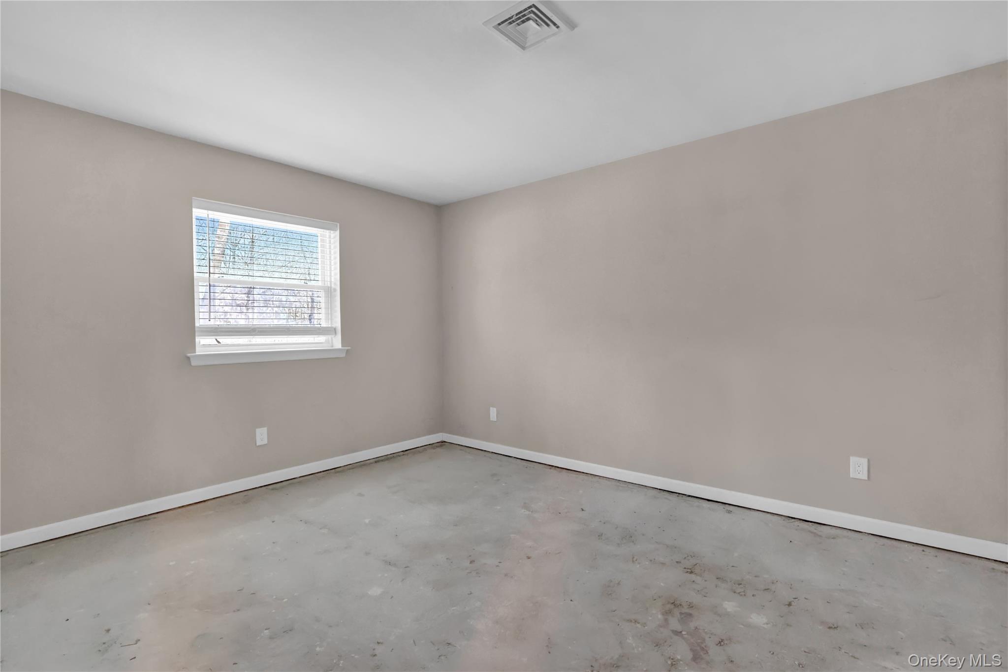 #14 photo, 2 7th Street, 롱 아일랜드 Center Moriches , NY 11934