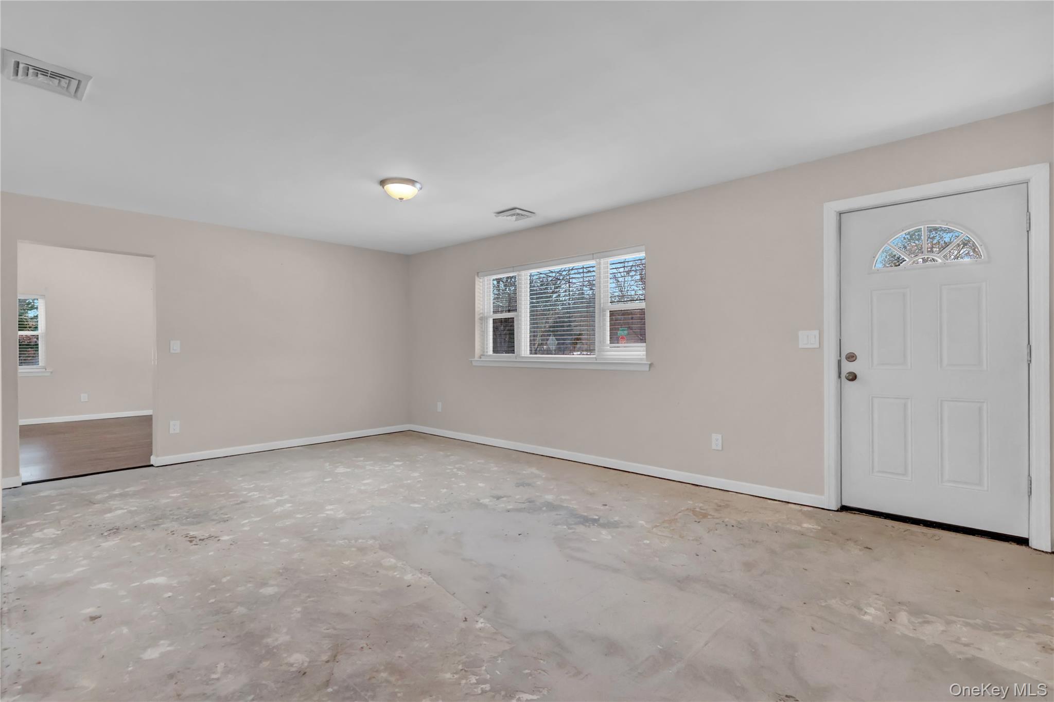 #3 photo, 2 7th Street, 롱 아일랜드 Center Moriches , NY 11934