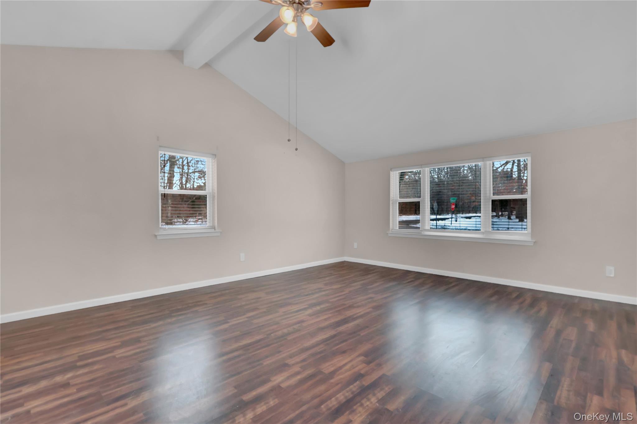 #6 photo, 2 7th Street, 롱 아일랜드 Center Moriches , NY 11934