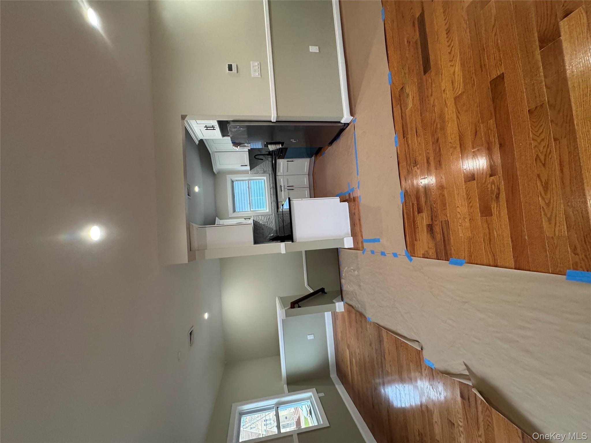 #4 photo, 118-32 200th Street, Saint Albans , NY 11412