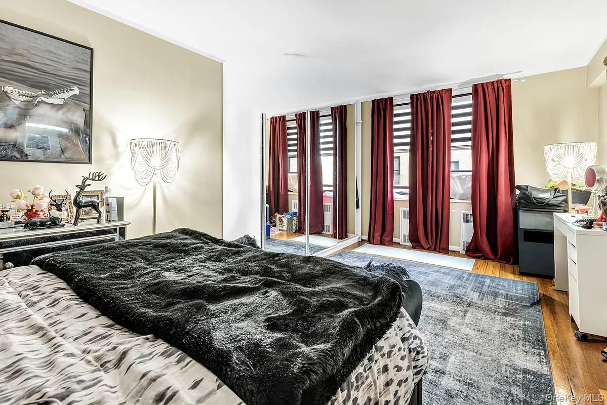 #10 photo, 2 W End Avenue, Brooklyn , NY 11235