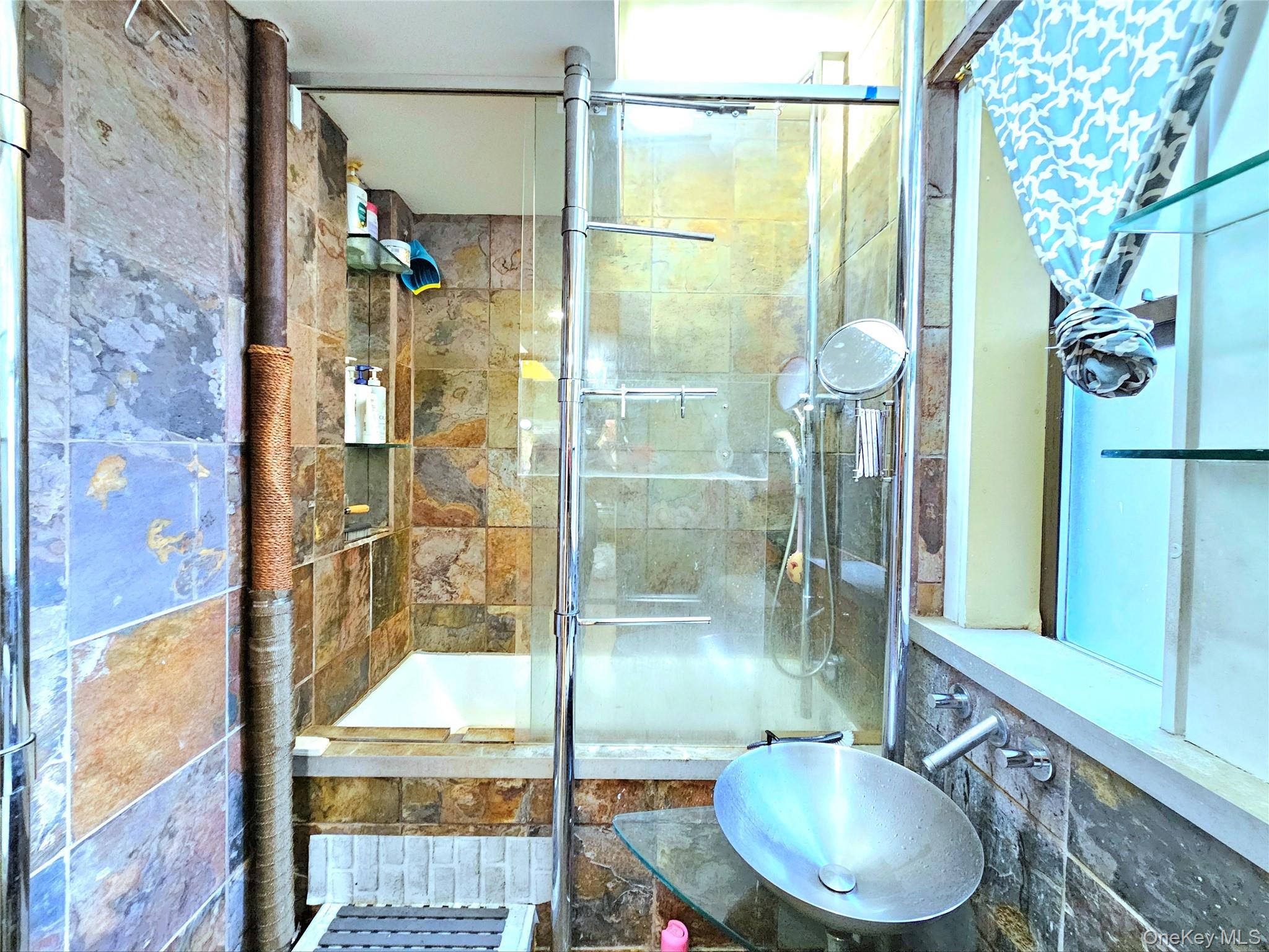 #11 photo, 3281 Hull Avenue, Bronx , NY 10467