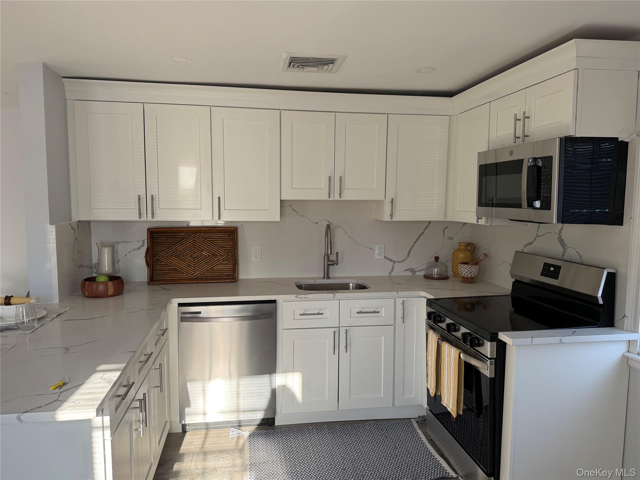 #4 photo, 1 East Main Street, 롱 아일랜드 Huntington , NY 11743