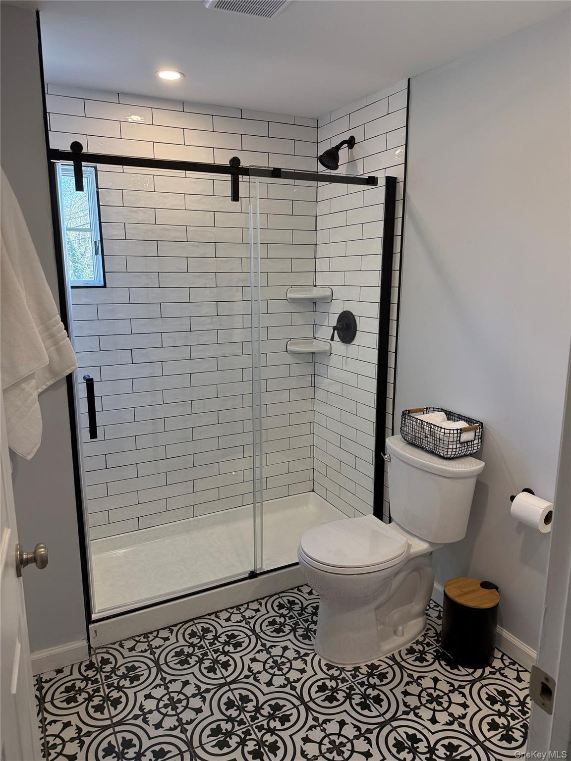 #8 photo, 1 East Main Street, 롱 아일랜드 Huntington , NY 11743