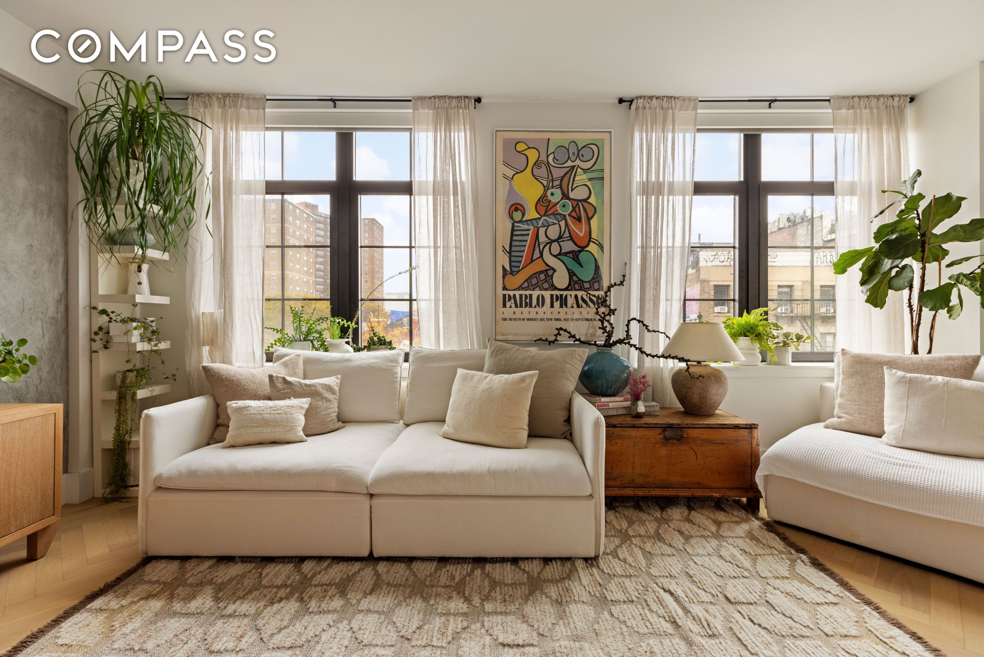 #1 photo, New York City, ম্যানহাটন East Village , NY 10009