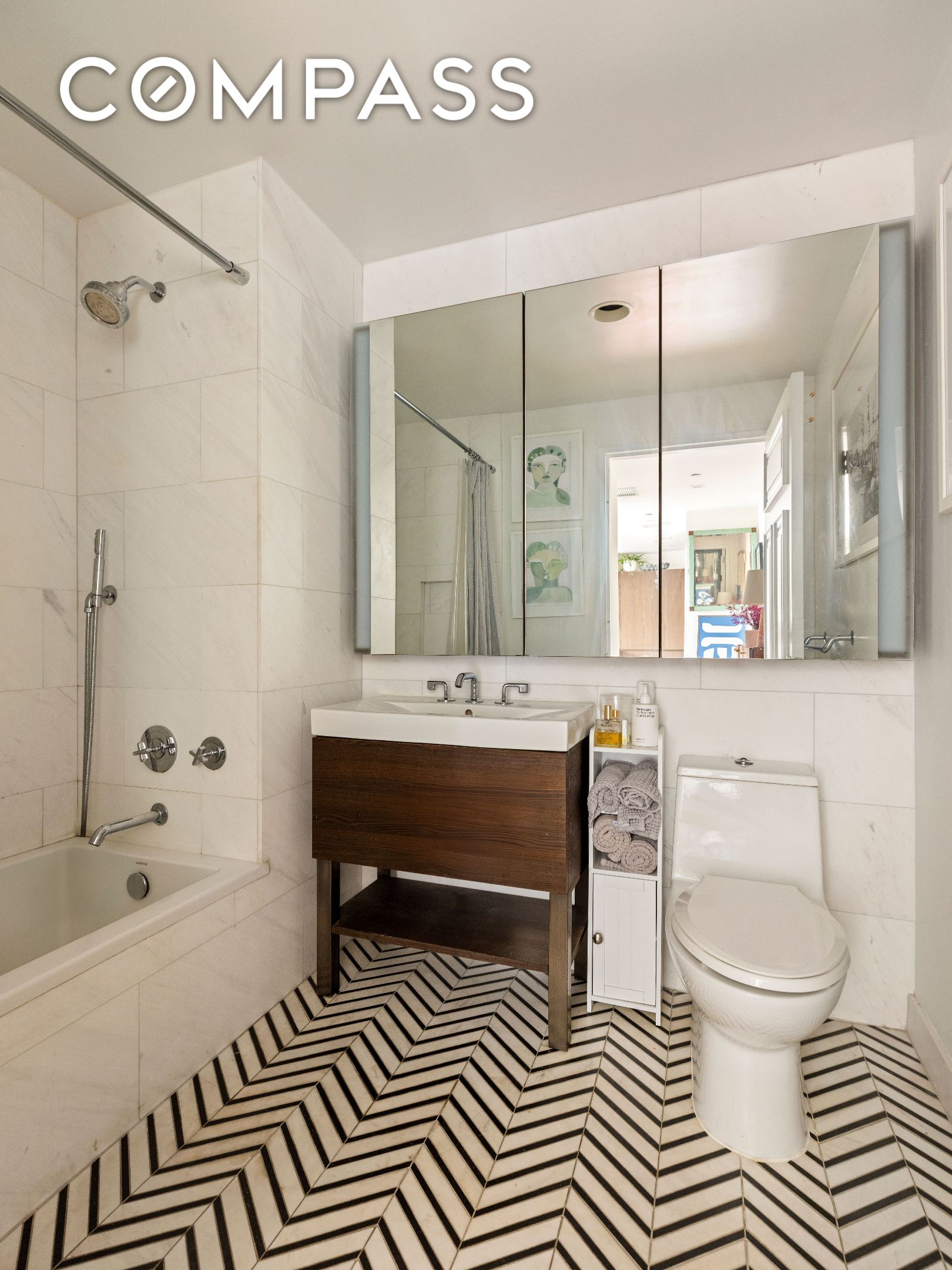 #9 photo, New York City, ম্যানহাটন East Village , NY 10009