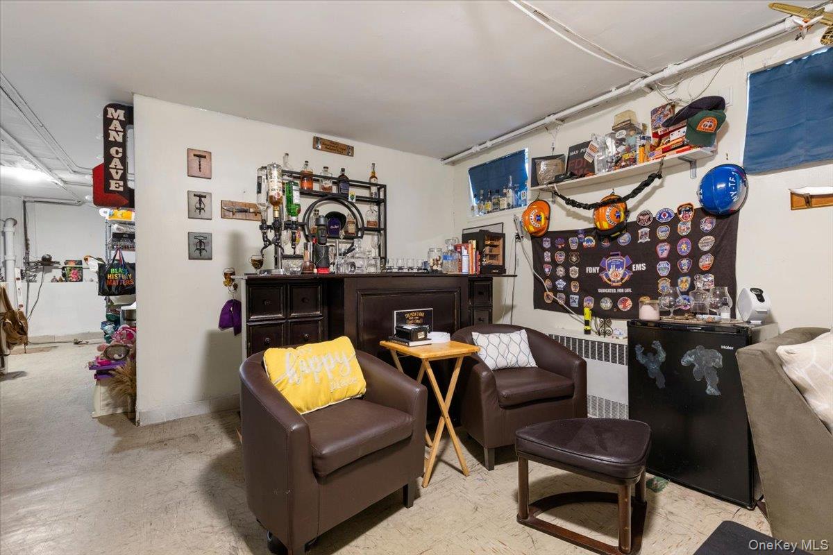 #20 photo, 2761 Hering Avenue, Bronx , NY 10469