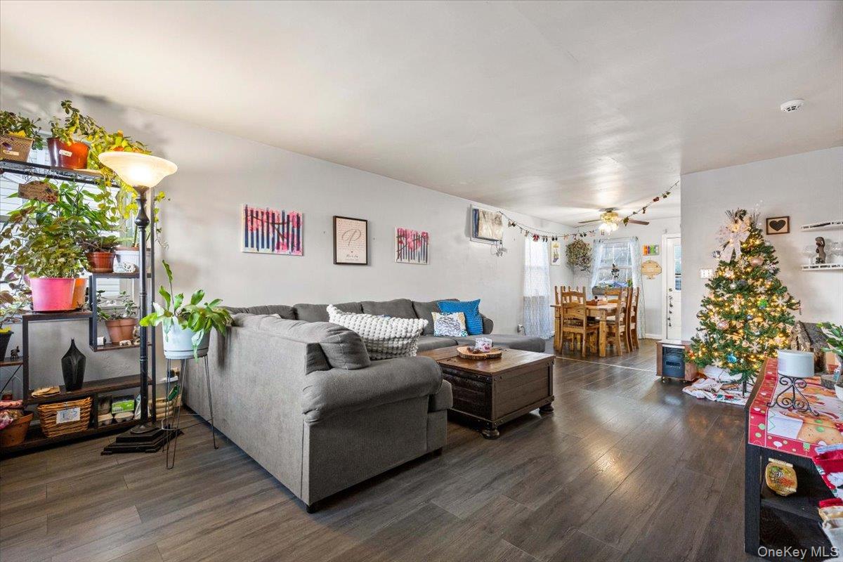 #6 photo, 2761 Hering Avenue, Bronx , NY 10469