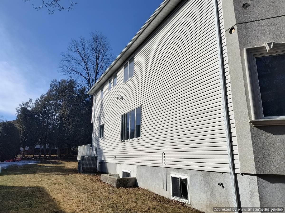 #7 photo, 73 W Maple Avenue, 뉴욕주 Monsey , NY 10952