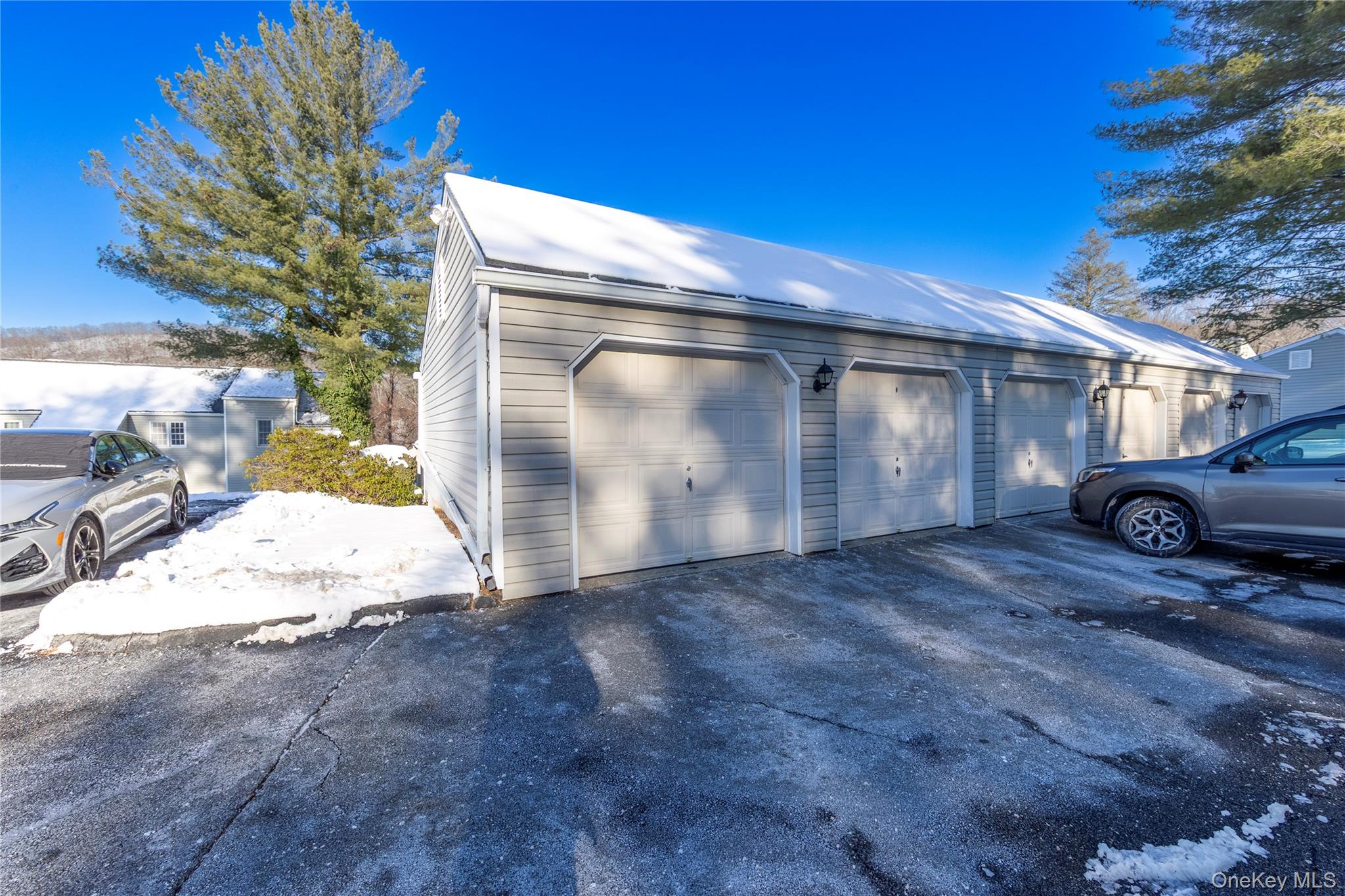 #3 photo, 502 Holly Stream Court, Brewster , NY 10509