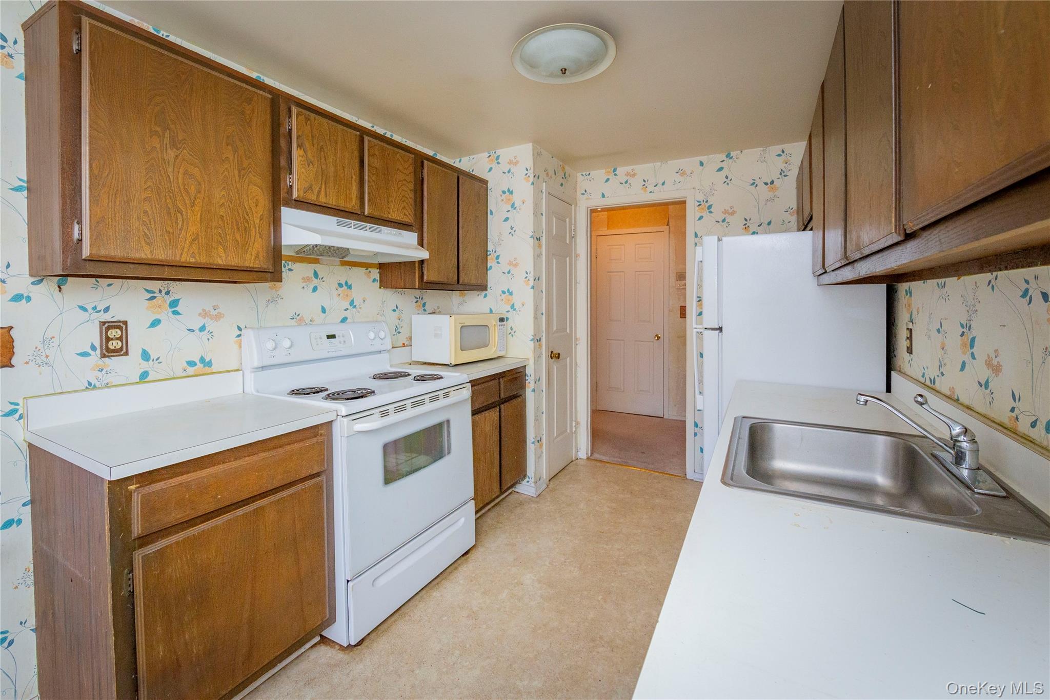 #7 photo, 502 Holly Stream Court, Brewster , NY 10509