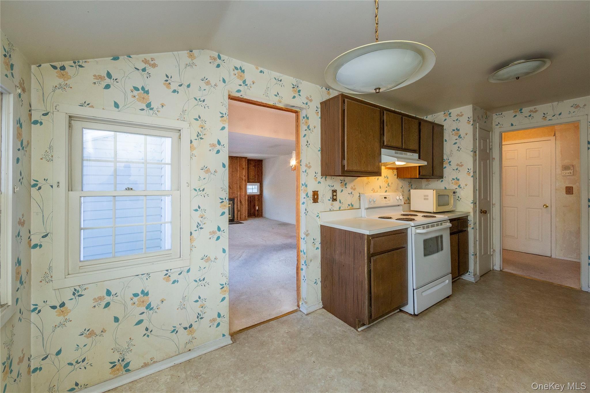 #9 photo, 502 Holly Stream Court, Brewster , NY 10509