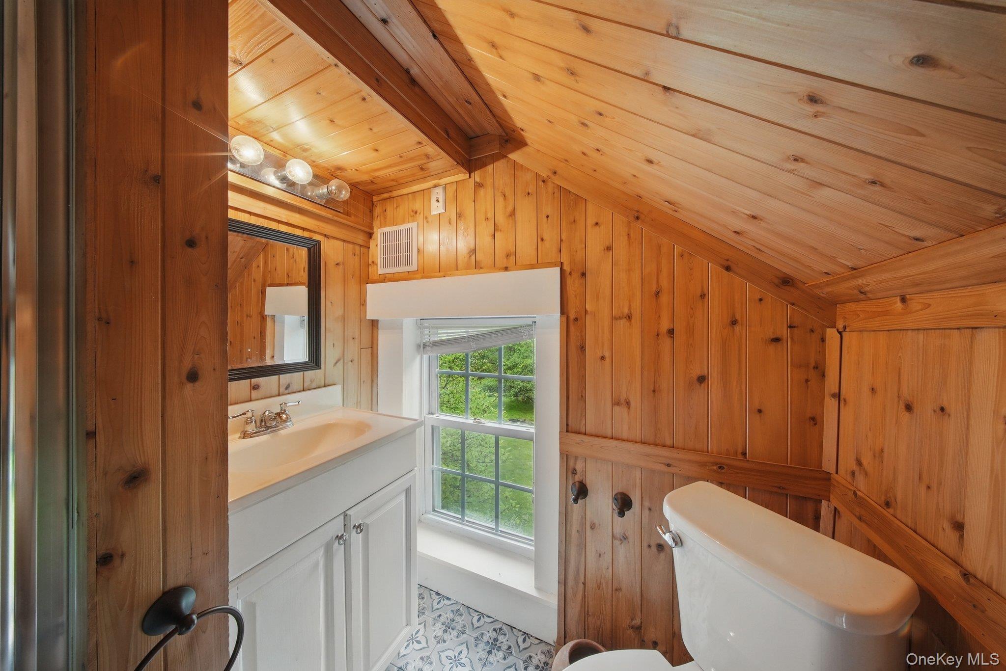 #17 photo, 831 County Route 12, 뉴욕주 New Hampton , NY 10958