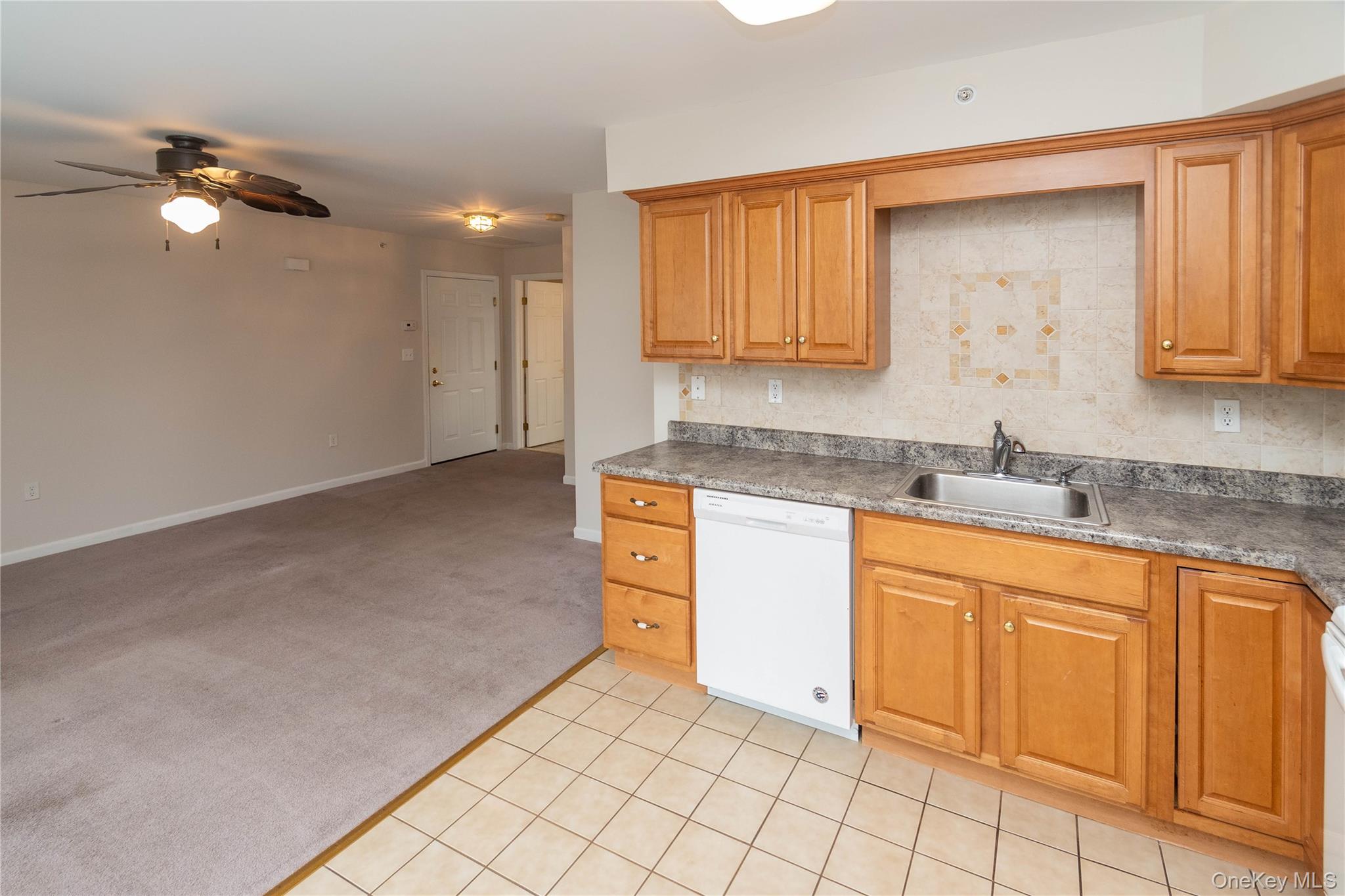 #6 photo, 70 Aveonis Court, Fishkill , NY 12524