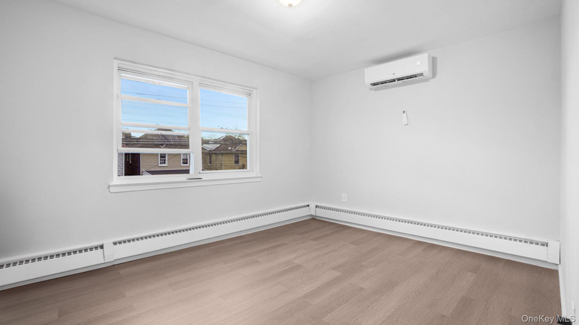 #14 photo, 836 E 229th Street, 布朗士 Bronx , NY 10466