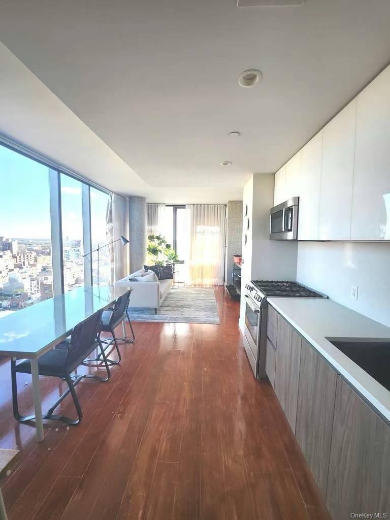 #3 photo, 131-01 40th Road, Flushing , NY 11354