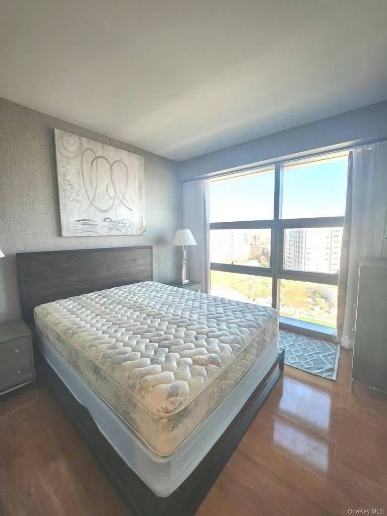 #5 photo, 131-01 40th Road, Flushing , NY 11354