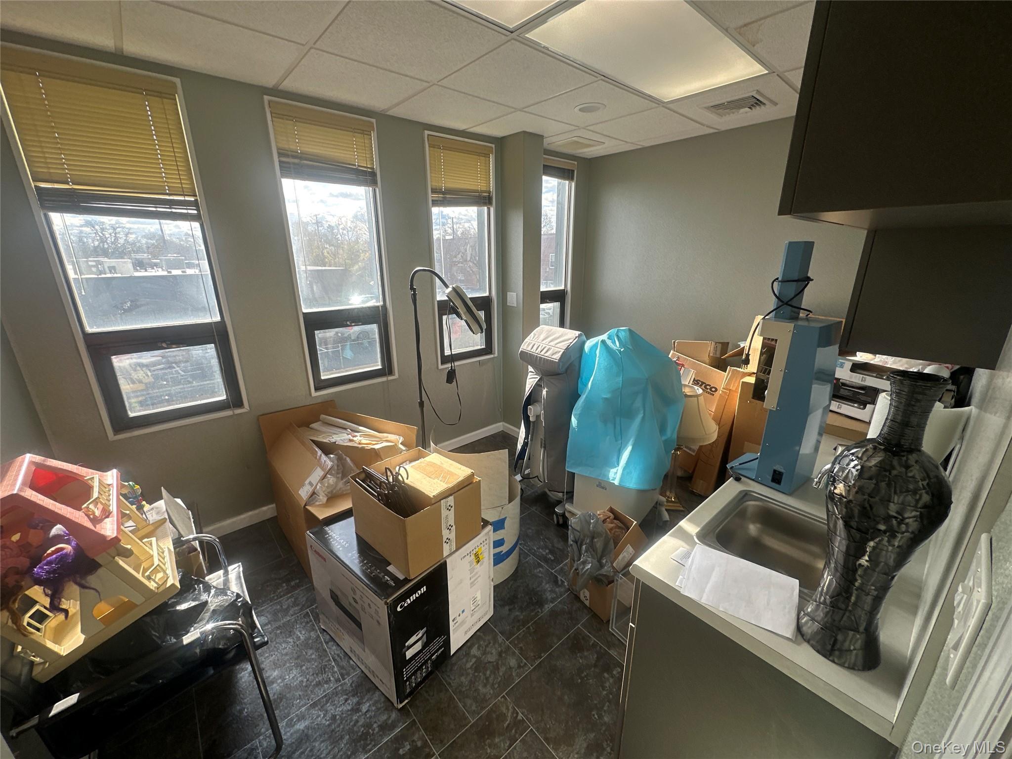 #1 photo, 135 Rockaway, নাসাউ কাউন্টি Lawrence , NY 11559