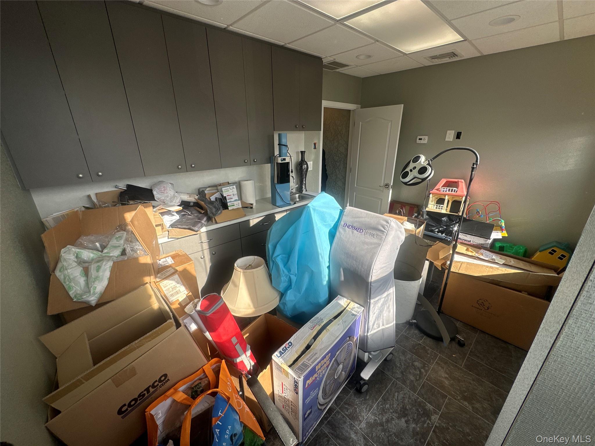 #2 photo, 135 Rockaway, নাসাউ কাউন্টি Lawrence , NY 11559