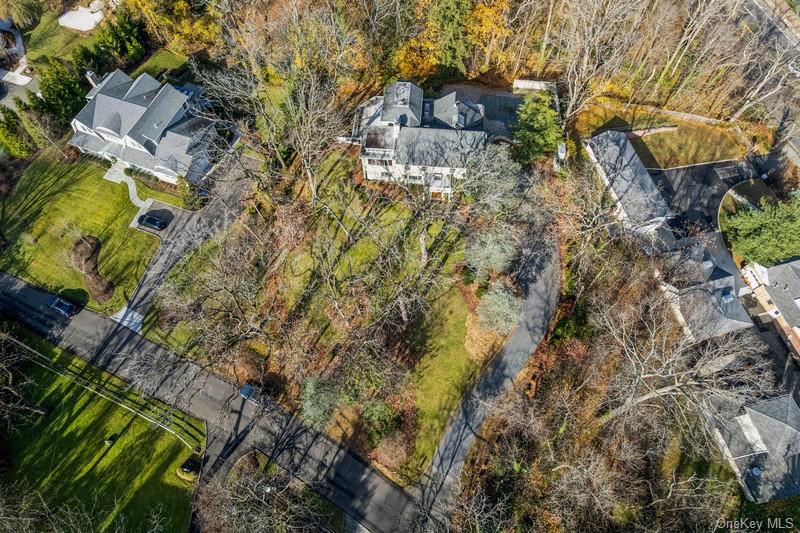 #3 photo, 6 The Maples, नासाउ काउंटी Roslyn , NY 11576