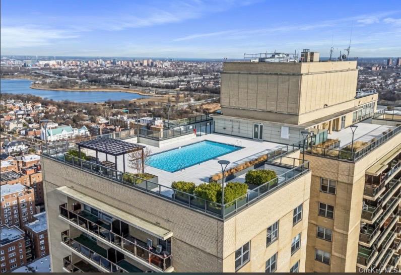 #11 photo, 110-11 Queens Boulevard, Forest Hills , NY 11375