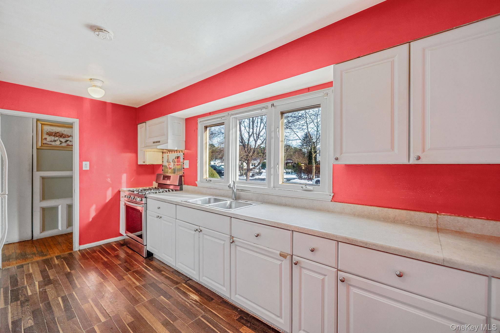 #5 photo, 741 Hamilton Avenue, سوفولك Westhampton Beach , NY 11978