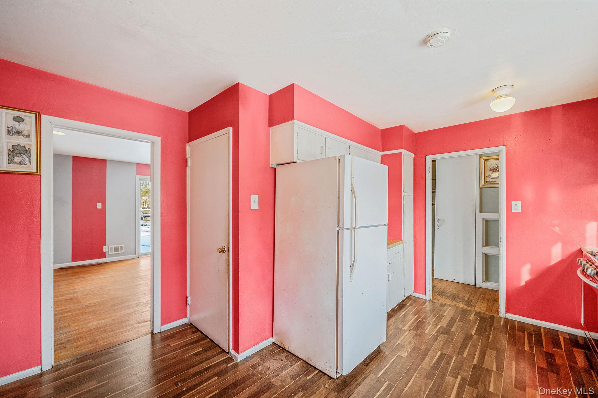 #6 photo, 741 Hamilton Avenue, سوفولك Westhampton Beach , NY 11978